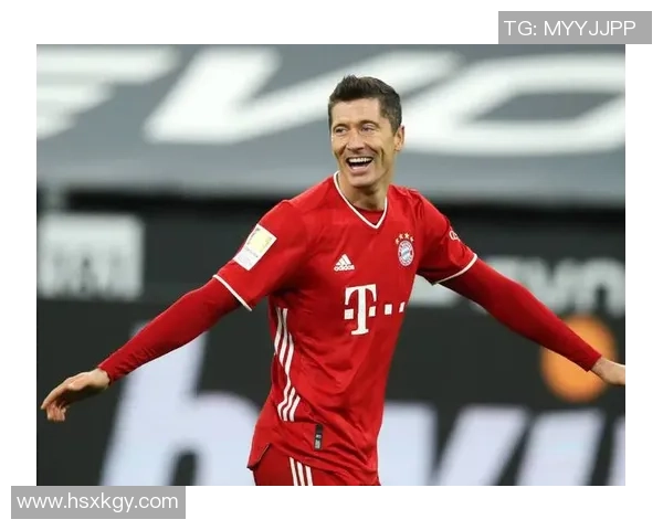 描绘足球巨星莱万的精彩瞬间与辉煌成就的艺术之旅